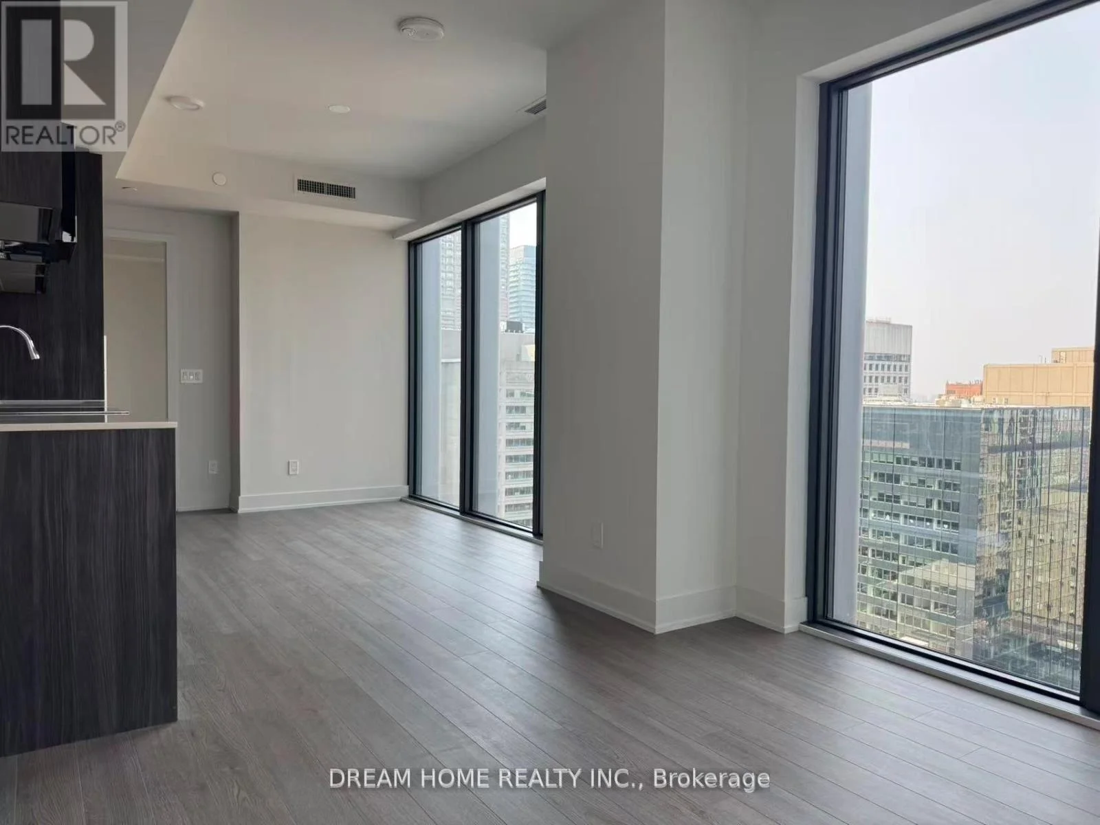 Photo 36 of Unit 918, 1 King Street W, Toronto, Bay Street Corridor — HOMEH