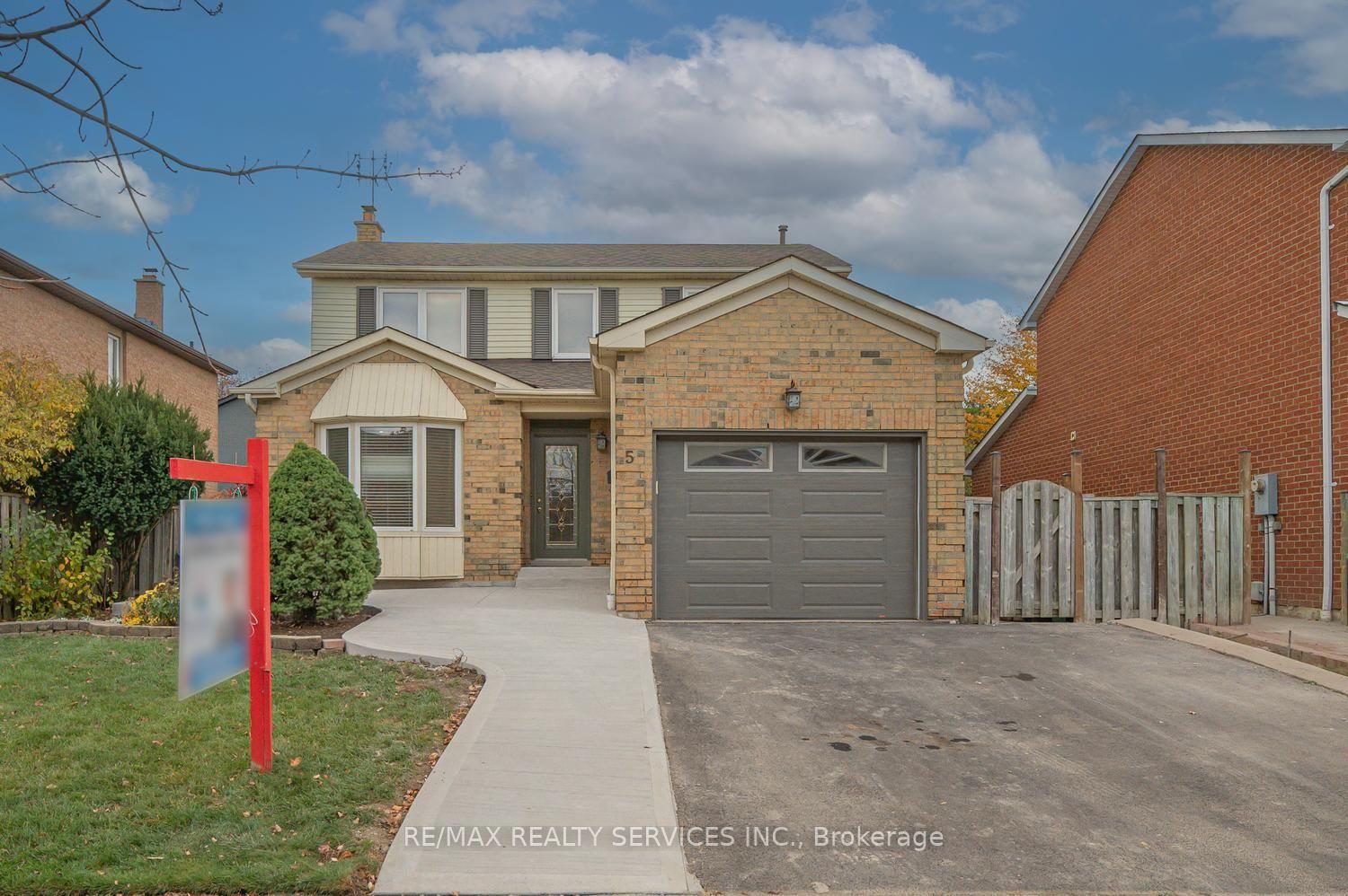 Photo 3 of 5 Nimrod Crescent W, Brampton, Westgate — HOMEH
