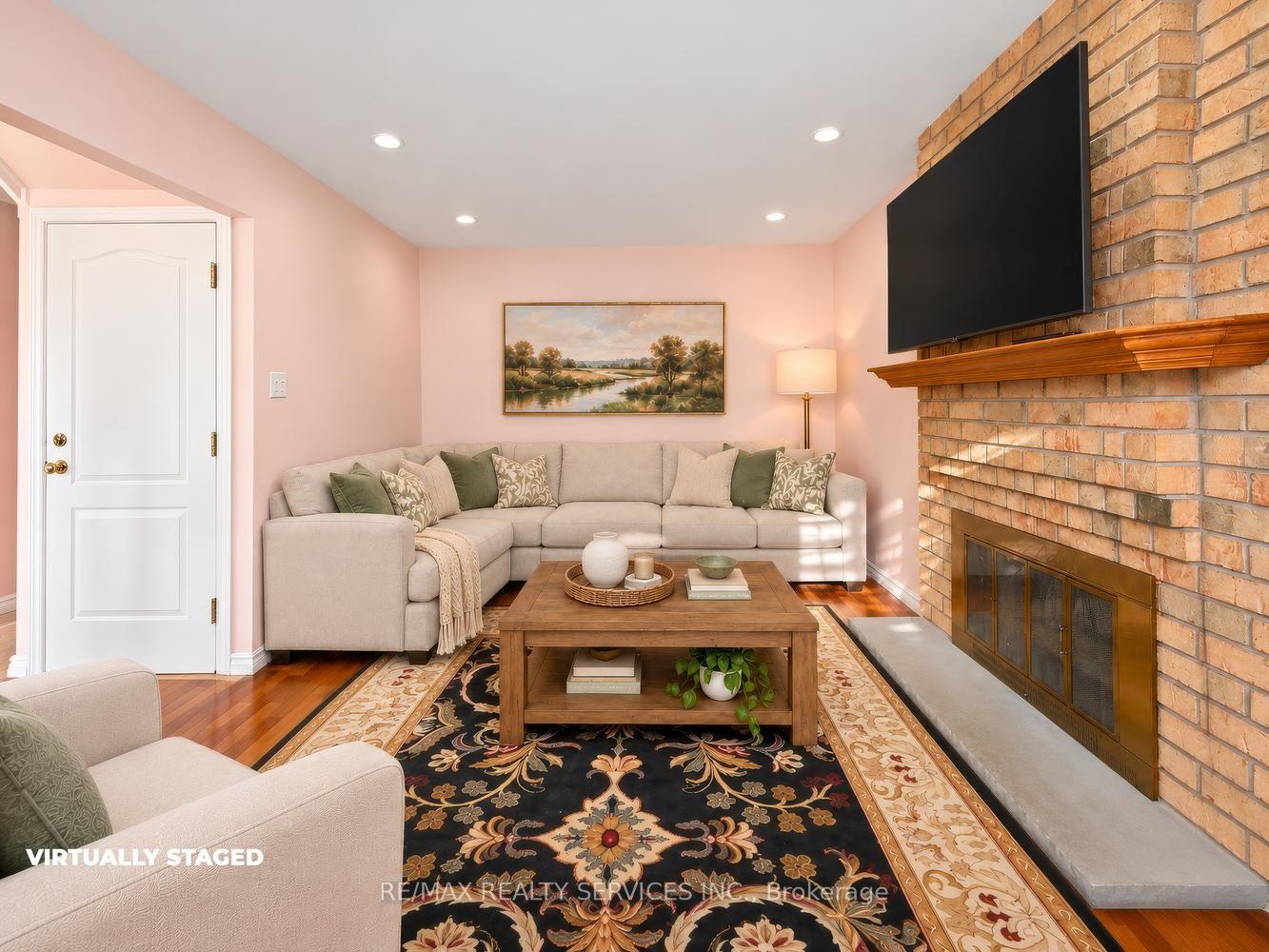 Photo 15 of 5 Nimrod Crescent W, Brampton, Westgate — HOMEH