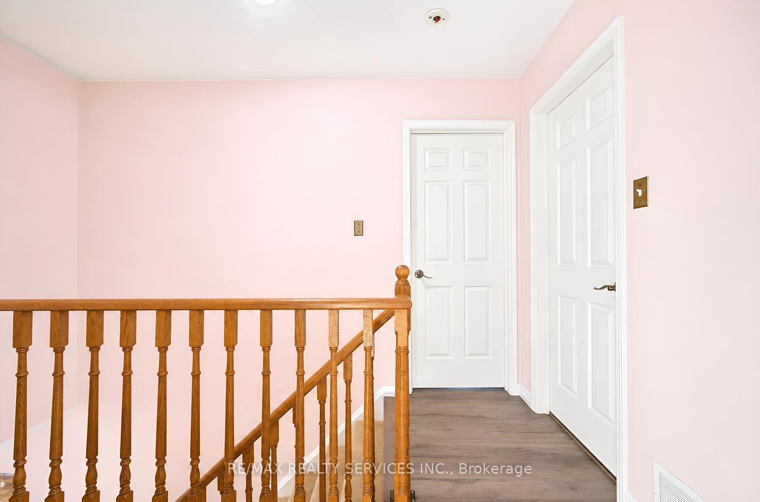 Photo 19 of 5 Nimrod Crescent W, Brampton, Westgate — HOMEH
