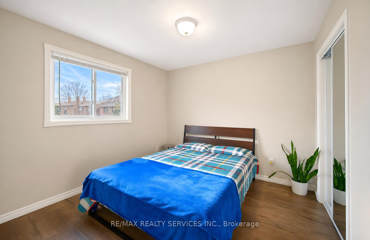 Photo 26 of 5 Nimrod Crescent W, Brampton, Westgate — HOMEH