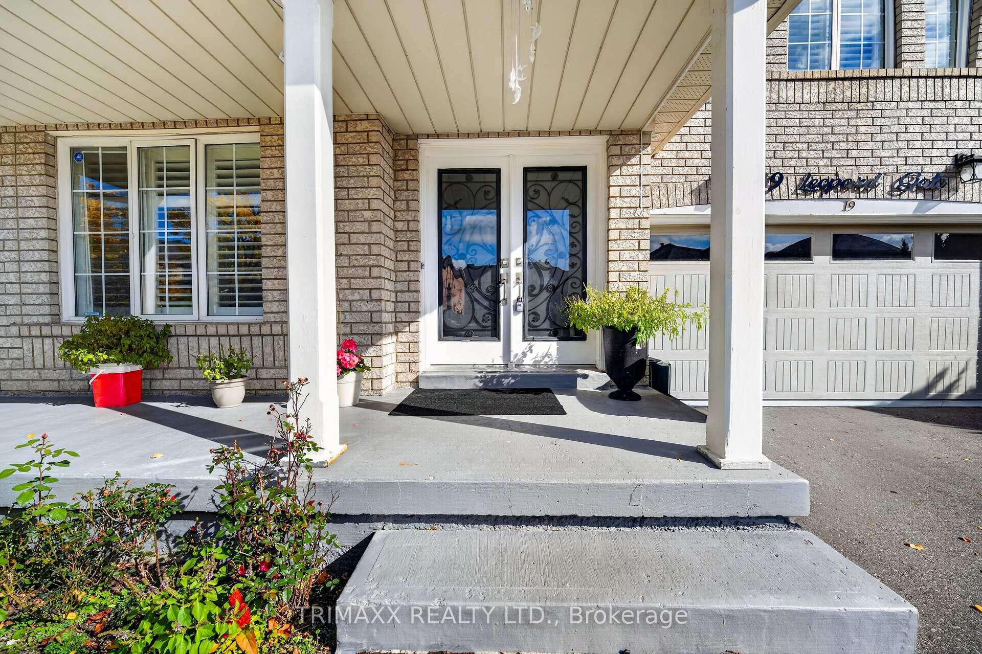 Photo 2 of 19 Leopard Gate, Brampton, Sandringham-Wellington — HOMEH