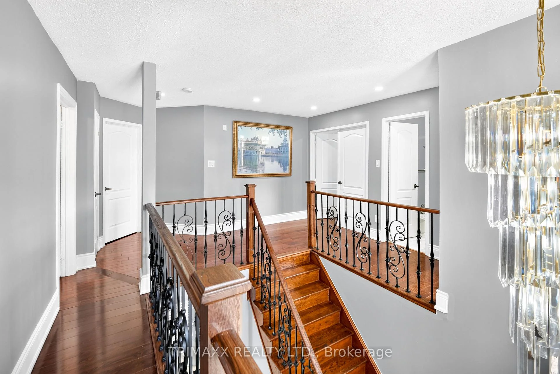 Photo 43 of 19 Leopard Gate, Brampton, Sandringham-Wellington — HOMEH