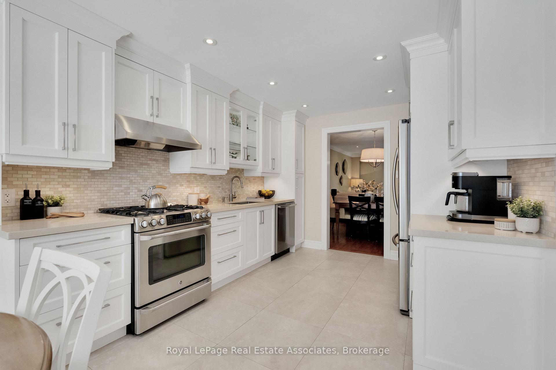 Photo 2 of Unit 29, 3265 South Millway, Mississauga, Erin Mills — HOMEH
