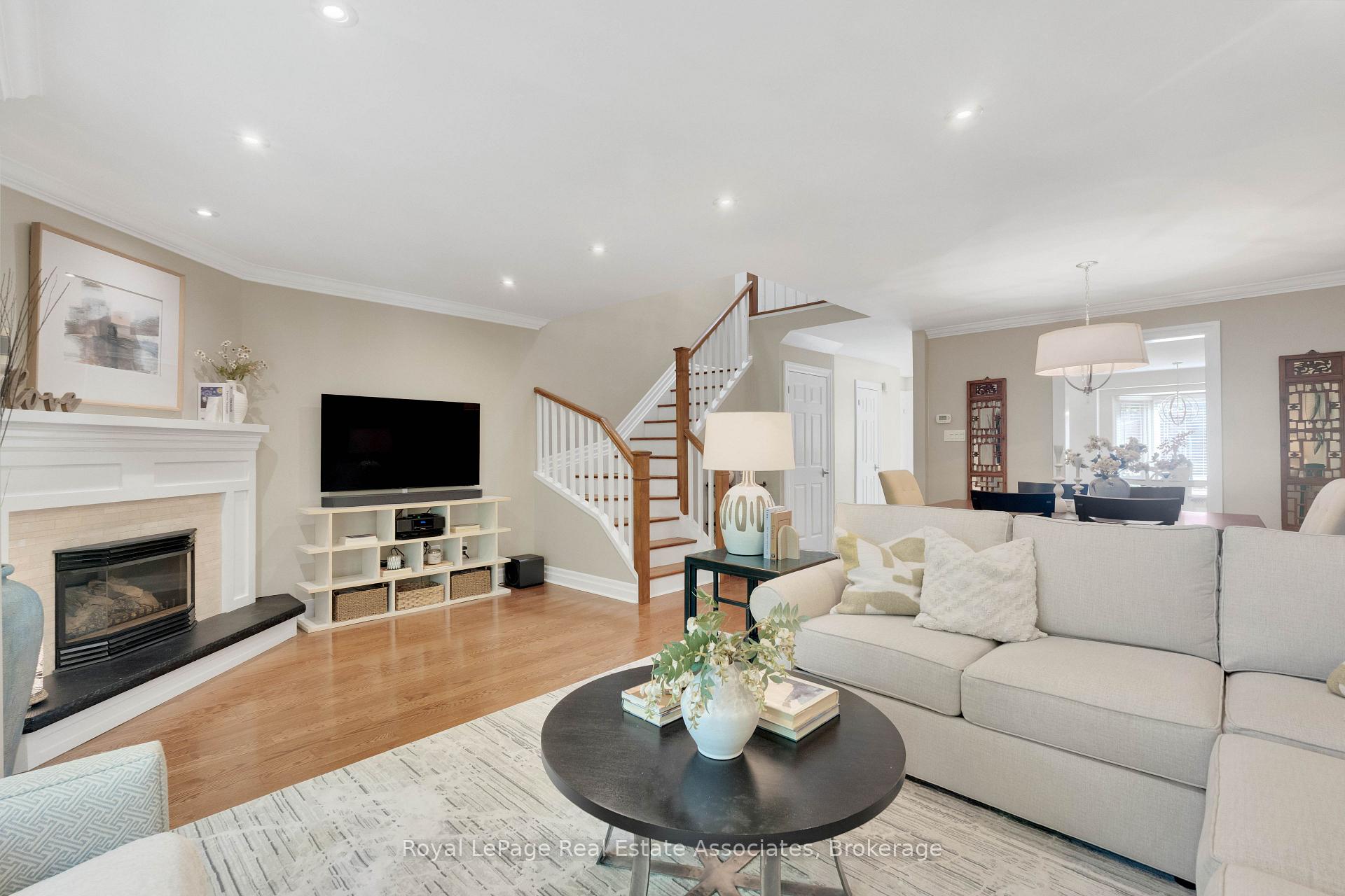 Photo 9 of Unit 29, 3265 South Millway, Mississauga, Erin Mills — HOMEH