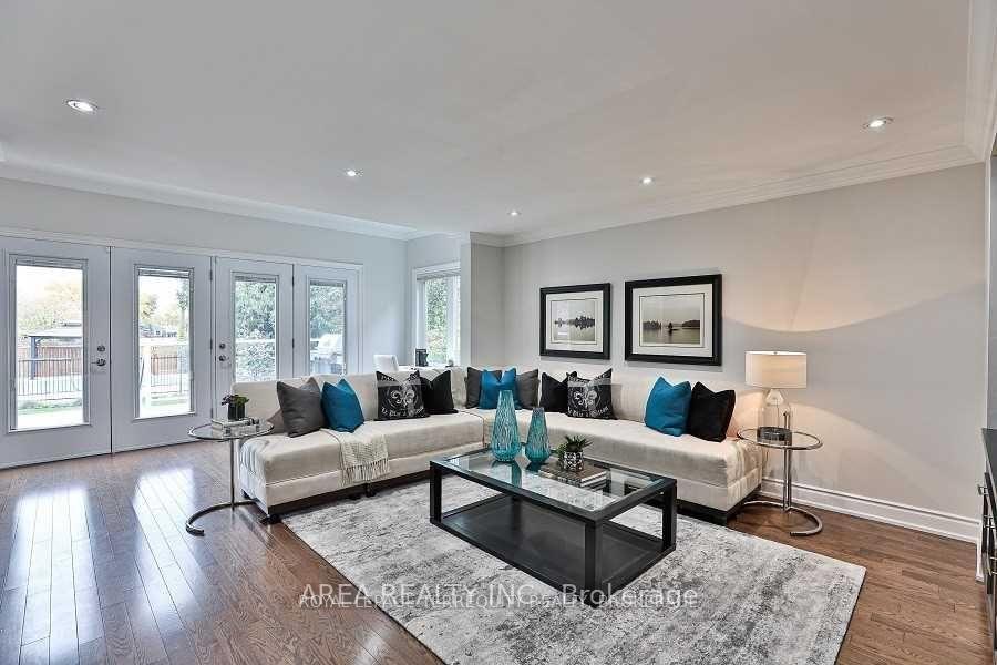 Photo 10 of 89 Ashbourne Drive, Etobicoke, Islington-City Centre West — HOMEH