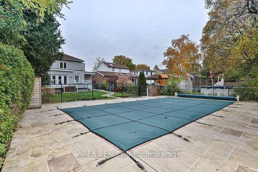 Photo 25 of 89 Ashbourne Drive, Etobicoke, Islington-City Centre West — HOMEH
