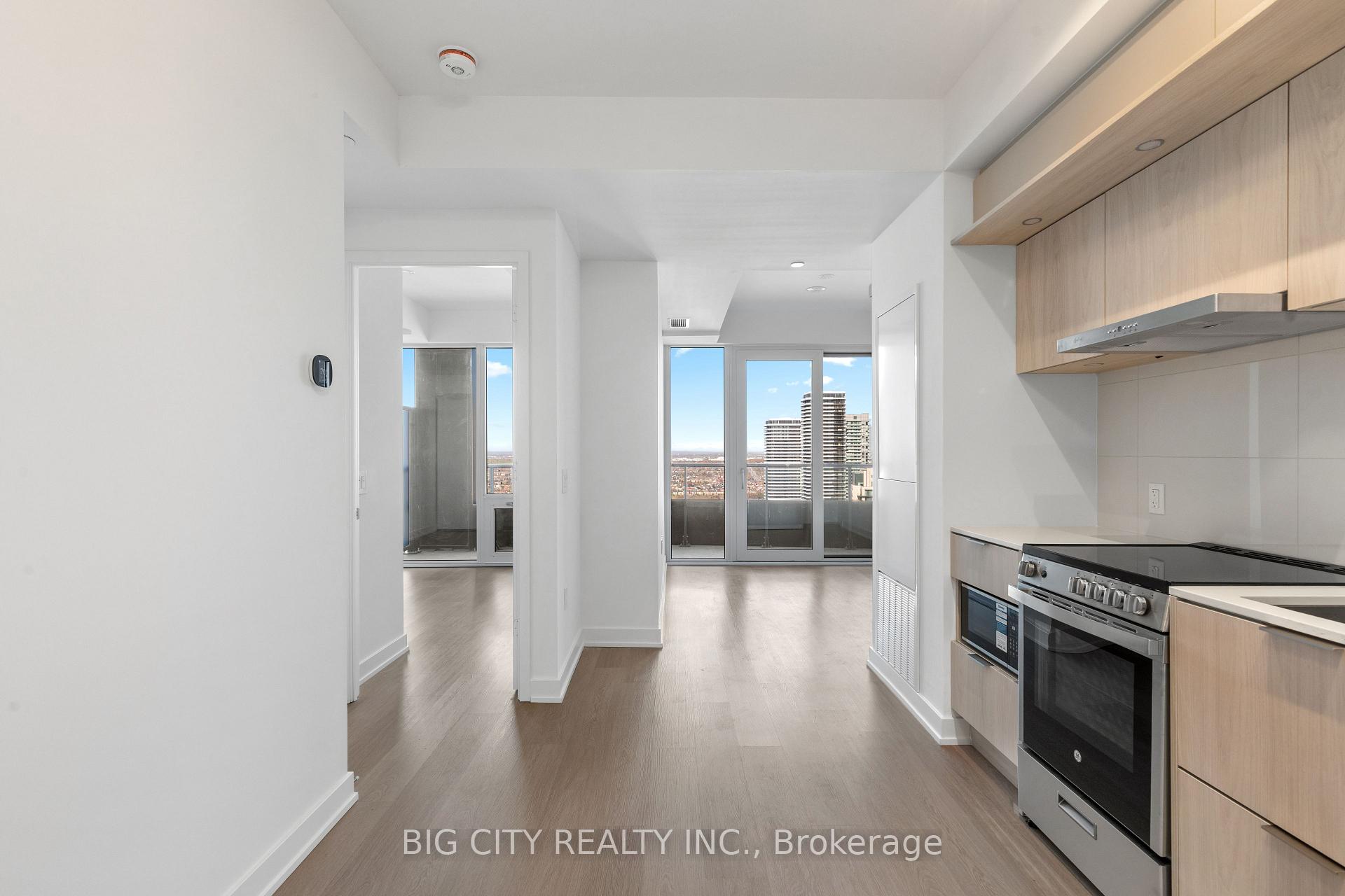 Photo 5 of Unit 3003, 448 Burnhamthrope Road W, Mississauga, City Centre — HOMEH