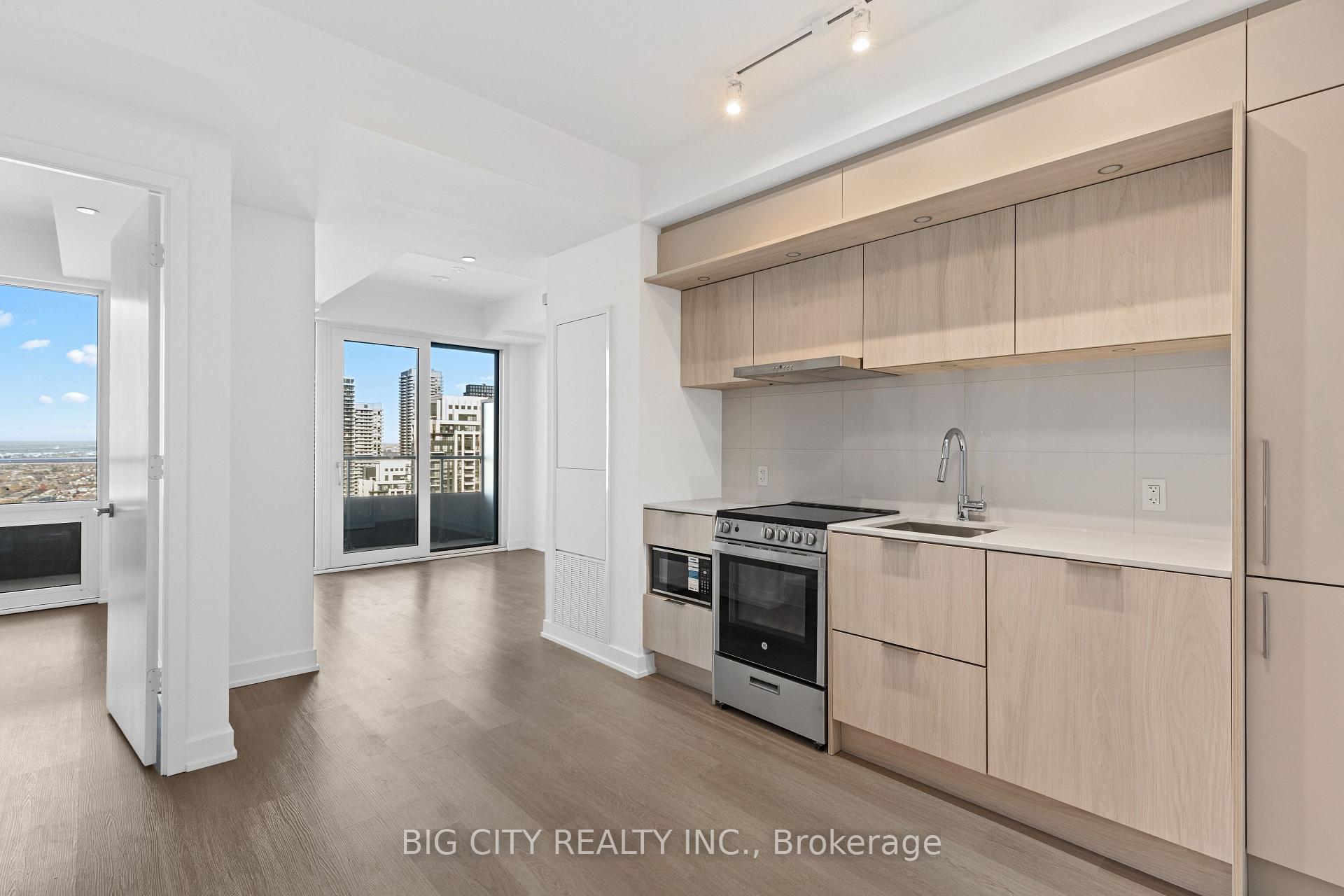 Photo 6 of Unit 3003, 448 Burnhamthrope Road W, Mississauga, City Centre — HOMEH