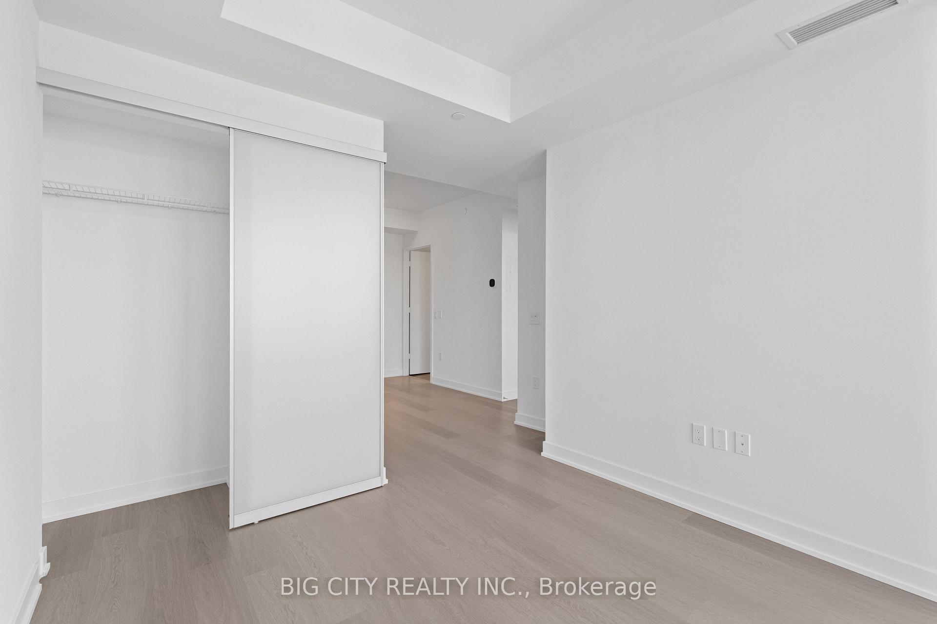 Photo 10 of Unit 3003, 448 Burnhamthrope Road W, Mississauga, City Centre — HOMEH