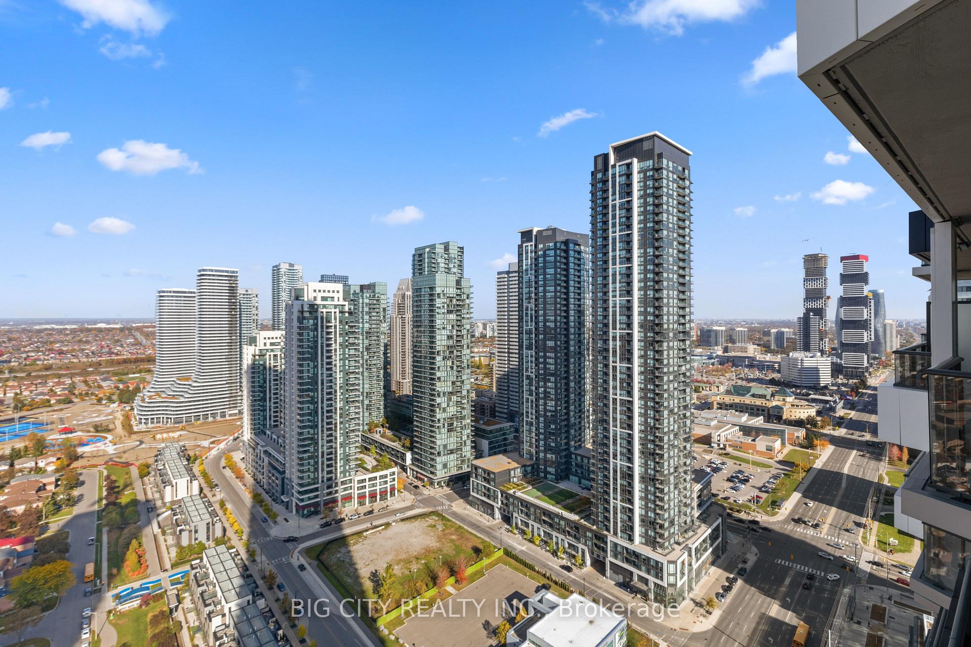 Photo 16 of Unit 3003, 448 Burnhamthrope Road W, Mississauga, City Centre — HOMEH