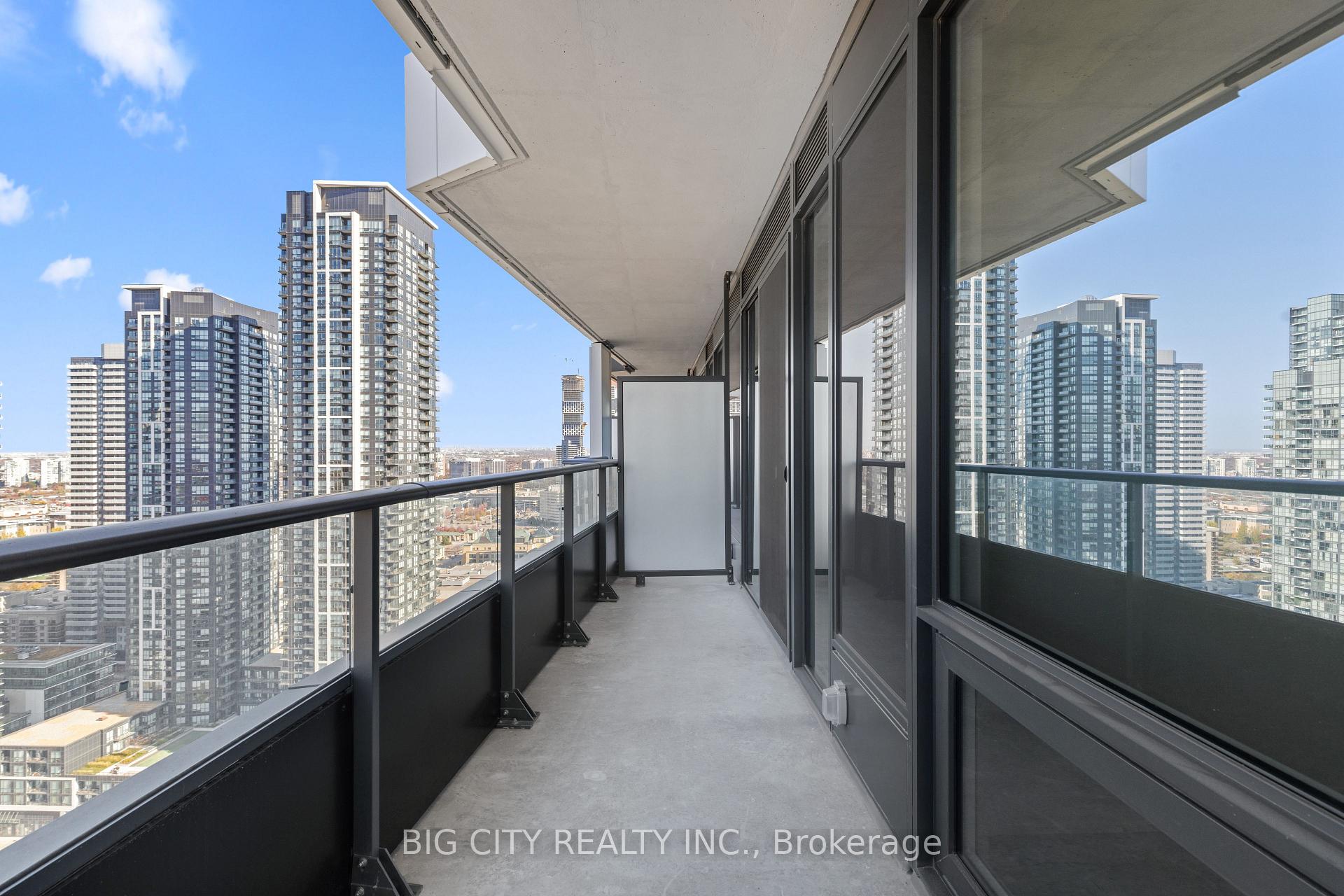 Photo 17 of Unit 3003, 448 Burnhamthrope Road W, Mississauga, City Centre — HOMEH