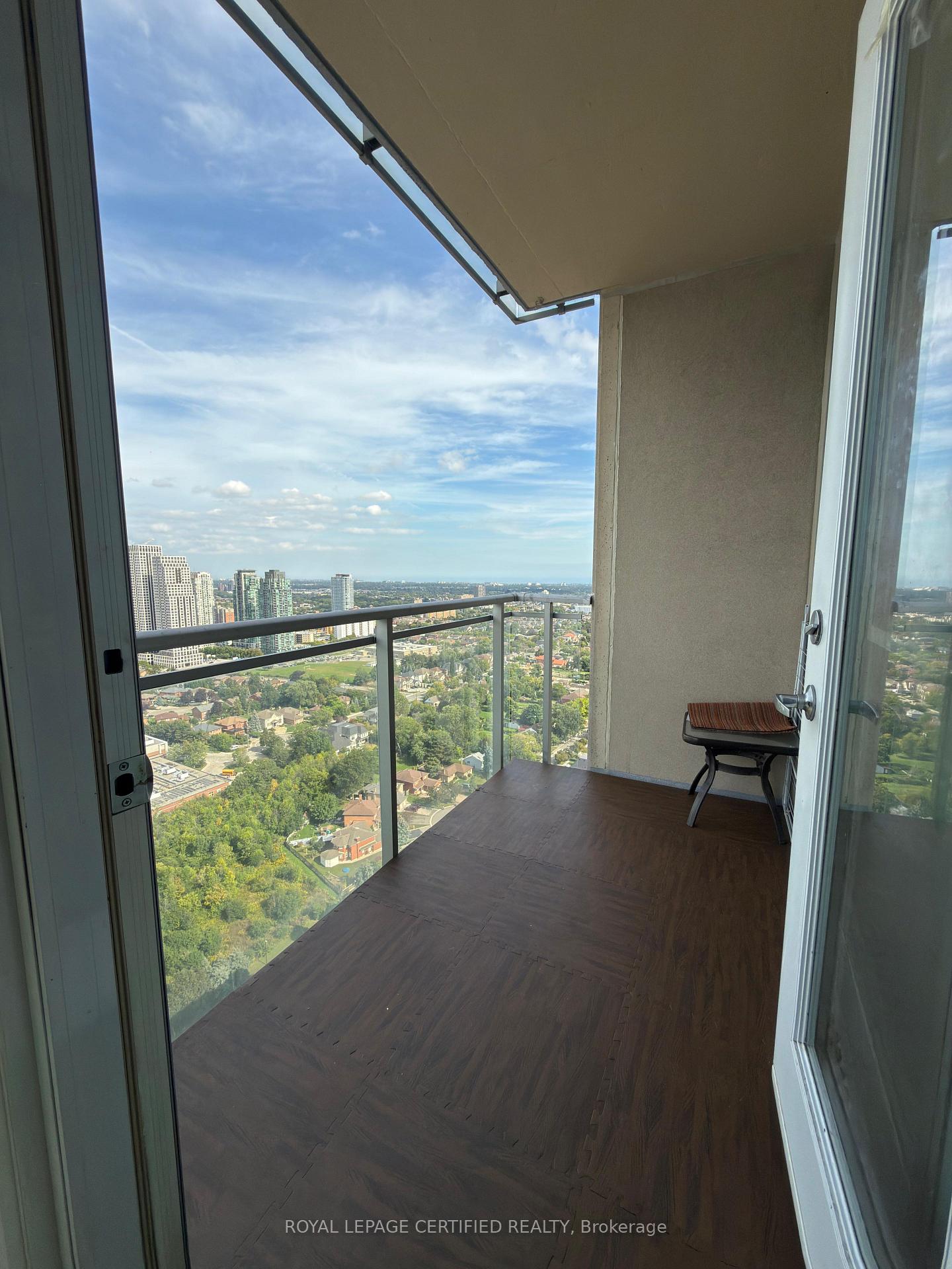 Photo 8 of Unit 3206, 225 Webb Drive, Mississauga, City Centre — HOMEH