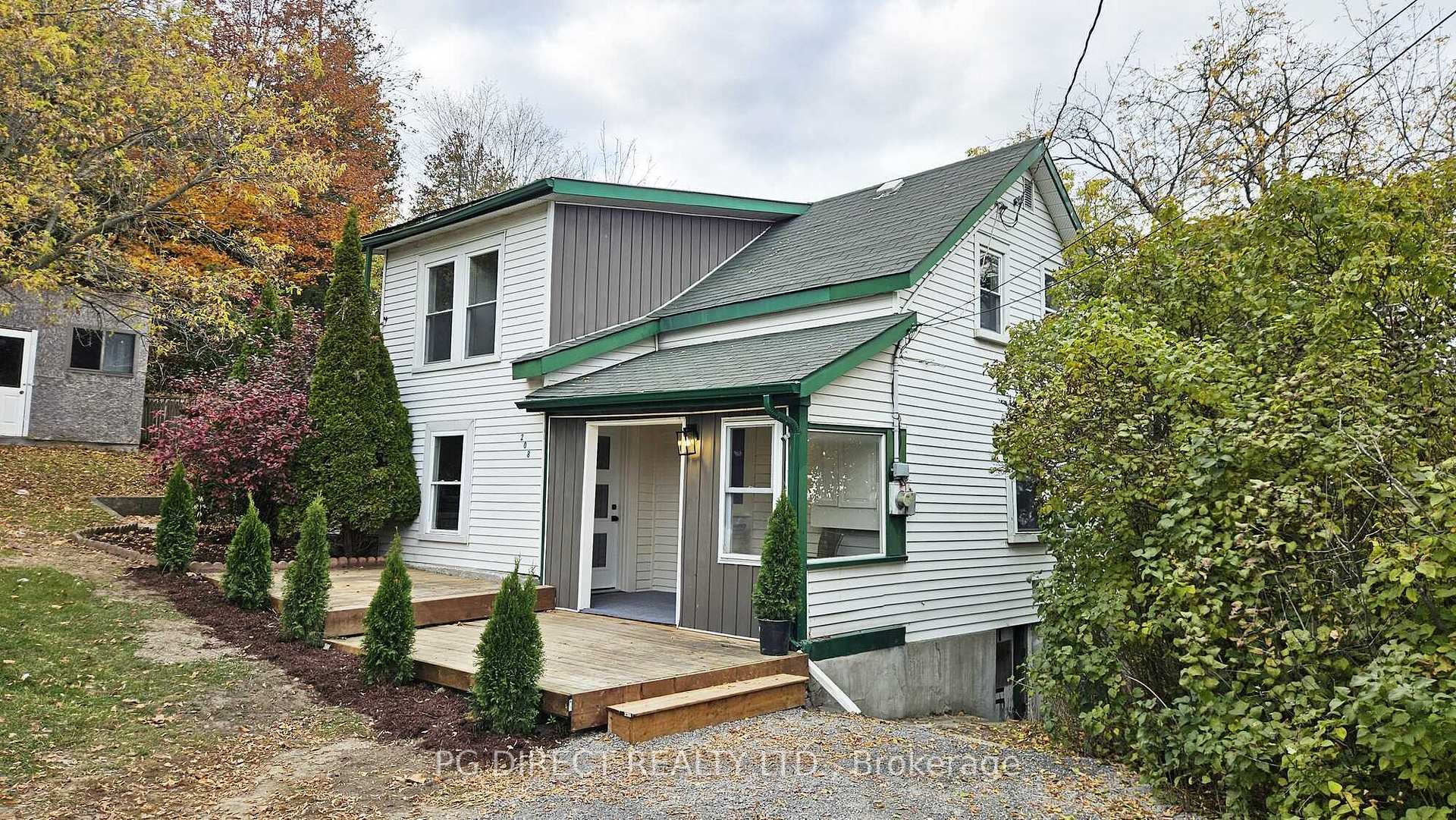 Photo 1 of 208 Victoria Avenue, Quinte West, Trenton Ward — HOMEH