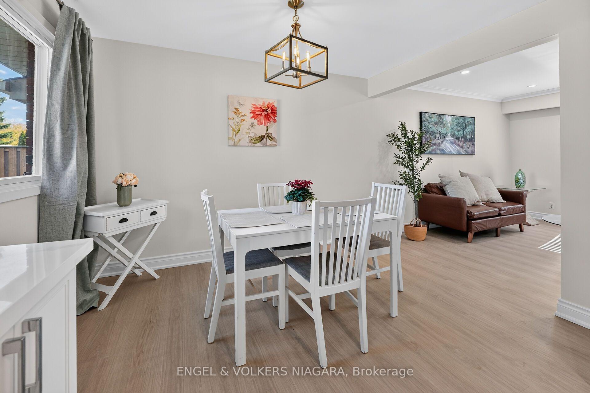 Photo 9 of 6773 Crawford Street, Niagara Falls, Morrison — HOMEH