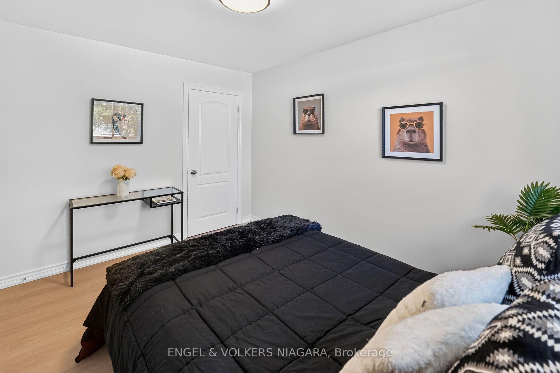 Photo 15 of 6773 Crawford Street, Niagara Falls, Morrison — HOMEH