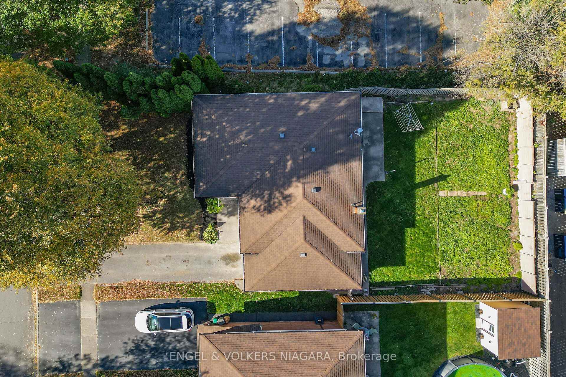 Photo 25 of 6773 Crawford Street, Niagara Falls, Morrison — HOMEH