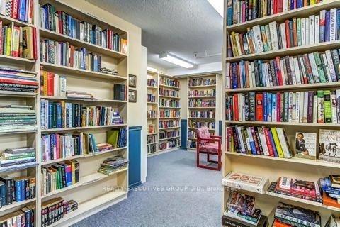 Photo 7 of Unit 1707, 8111 Yonge Street, Markham, Royal Orchard — HOMEH