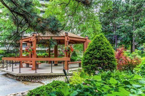 Photo 11 of Unit 1707, 8111 Yonge Street, Markham, Royal Orchard — HOMEH
