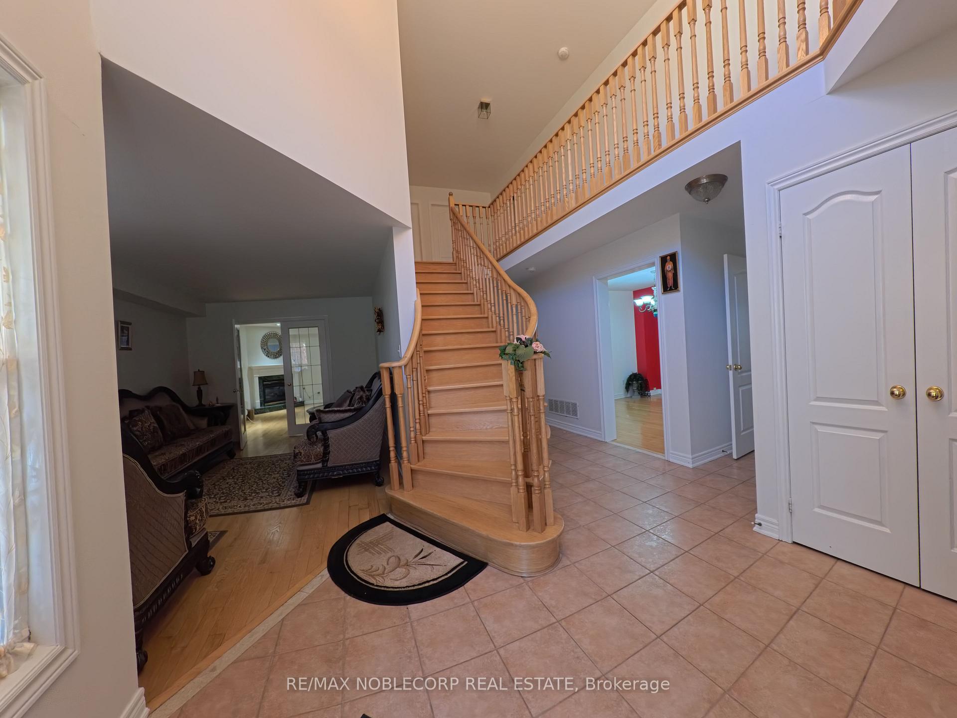 Photo 4 of 71 Barleyfield Road, Brampton, Sandringham-Wellington — HOMEH