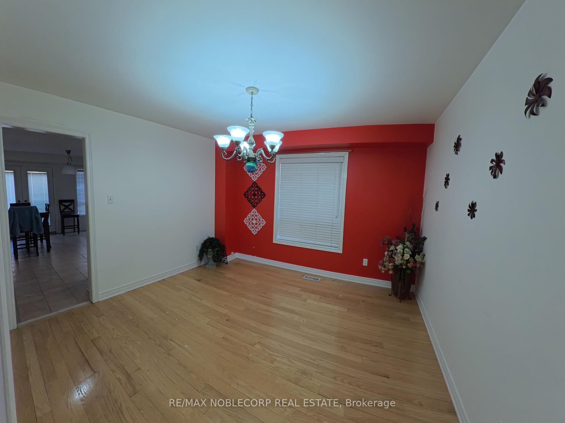 Photo 5 of 71 Barleyfield Road, Brampton, Sandringham-Wellington — HOMEH