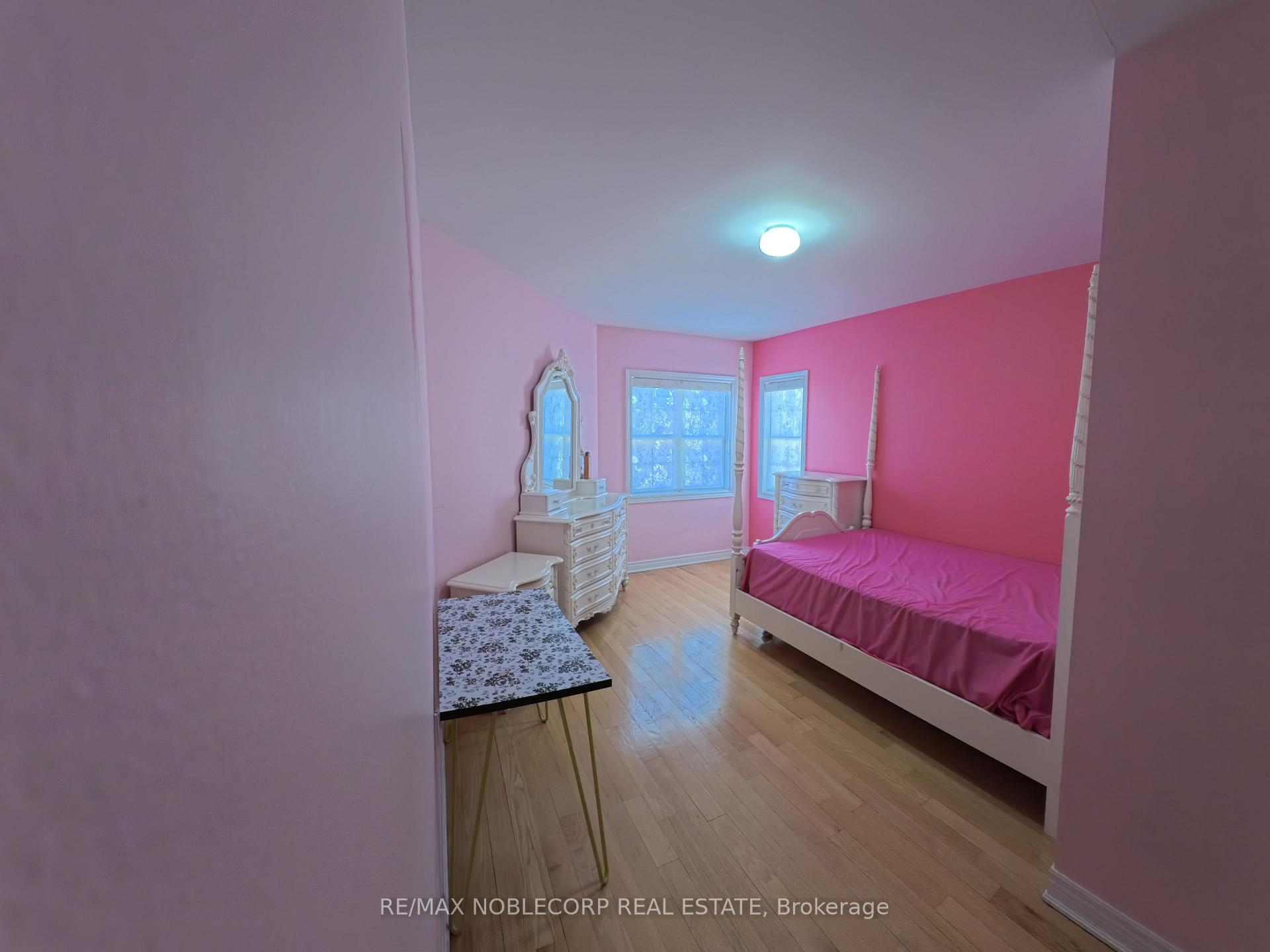 Photo 8 of 71 Barleyfield Road, Brampton, Sandringham-Wellington — HOMEH