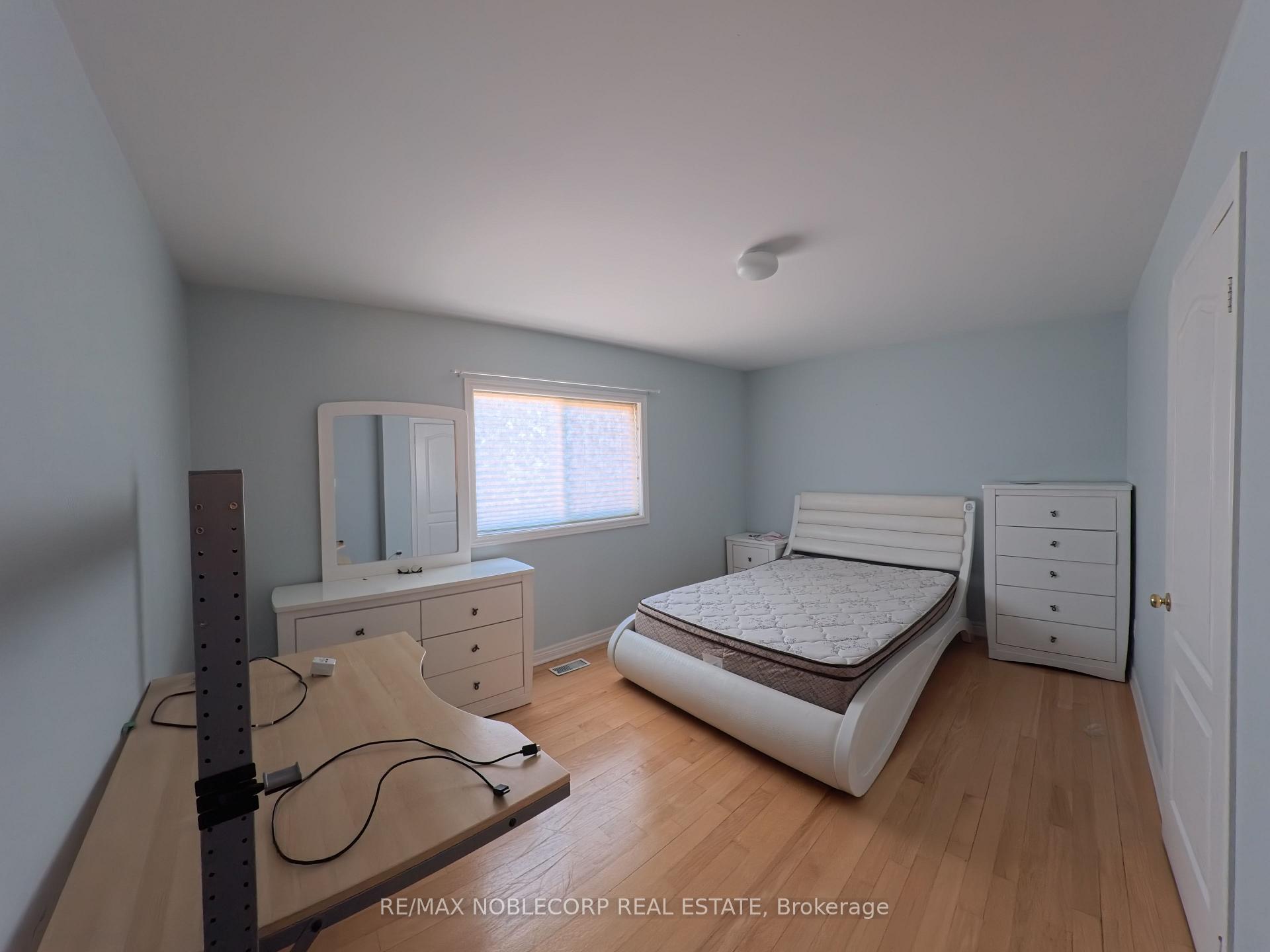 Photo 10 of 71 Barleyfield Road, Brampton, Sandringham-Wellington — HOMEH