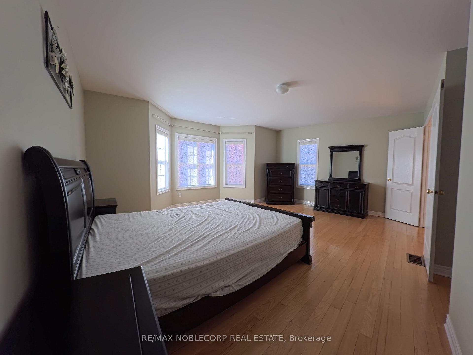 Photo 14 of 71 Barleyfield Road, Brampton, Sandringham-Wellington — HOMEH