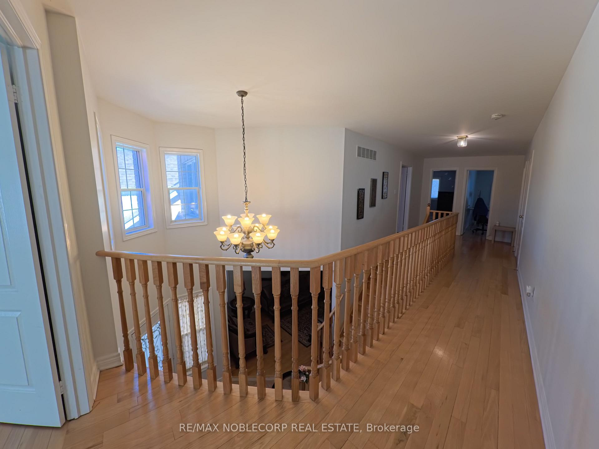 Photo 17 of 71 Barleyfield Road, Brampton, Sandringham-Wellington — HOMEH