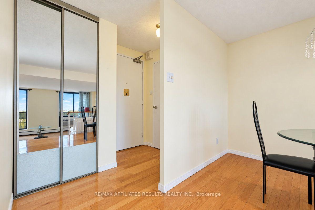 Photo 4 of Unit 408, 415 Greenview Avenue, Ottawa, Britannia — HOMEH