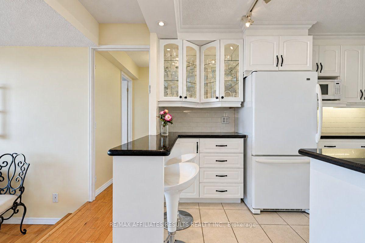 Photo 16 of Unit 408, 415 Greenview Avenue, Ottawa, Britannia — HOMEH