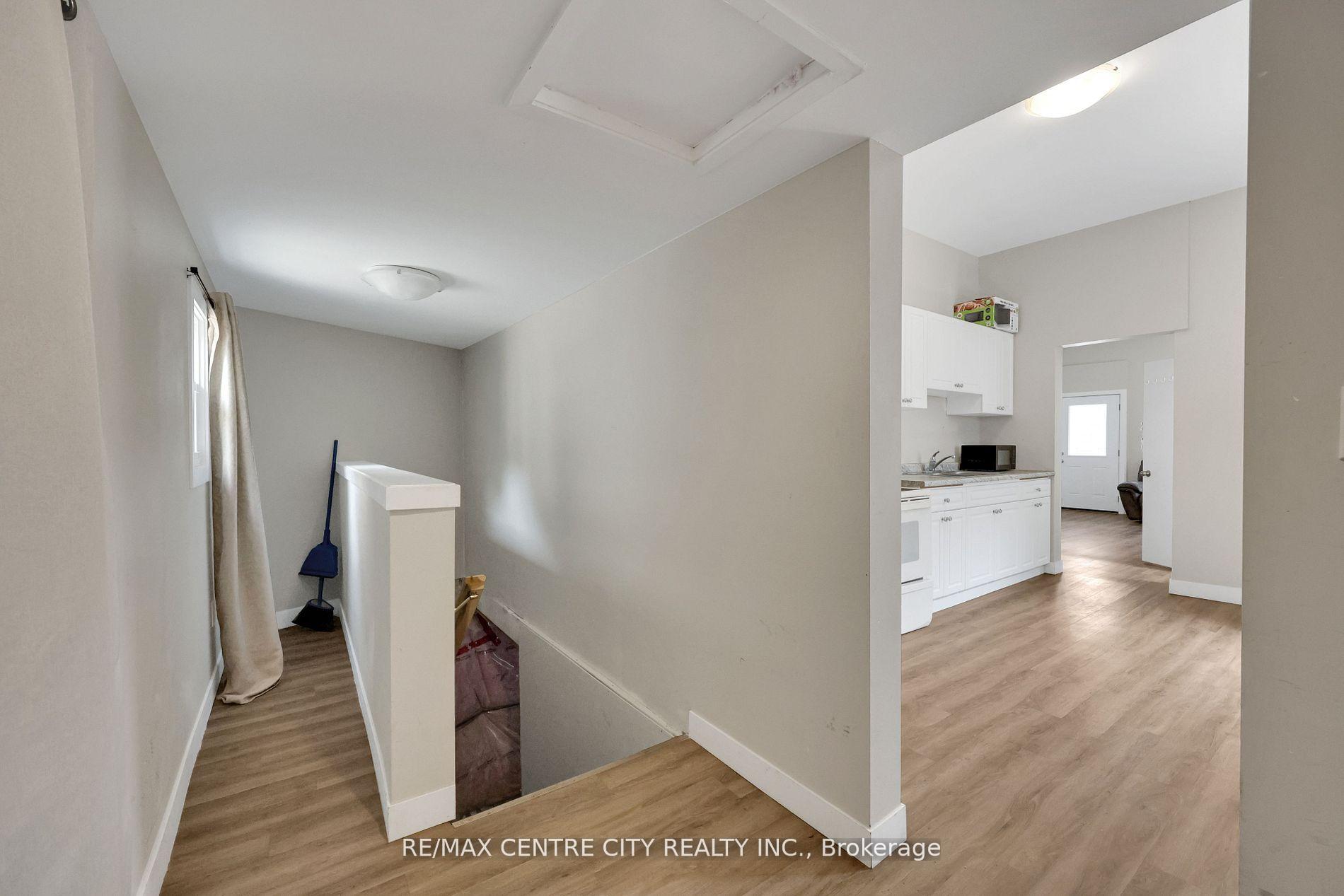 Photo 10 of 101 Hamilton Road, London, East K — HOMEH