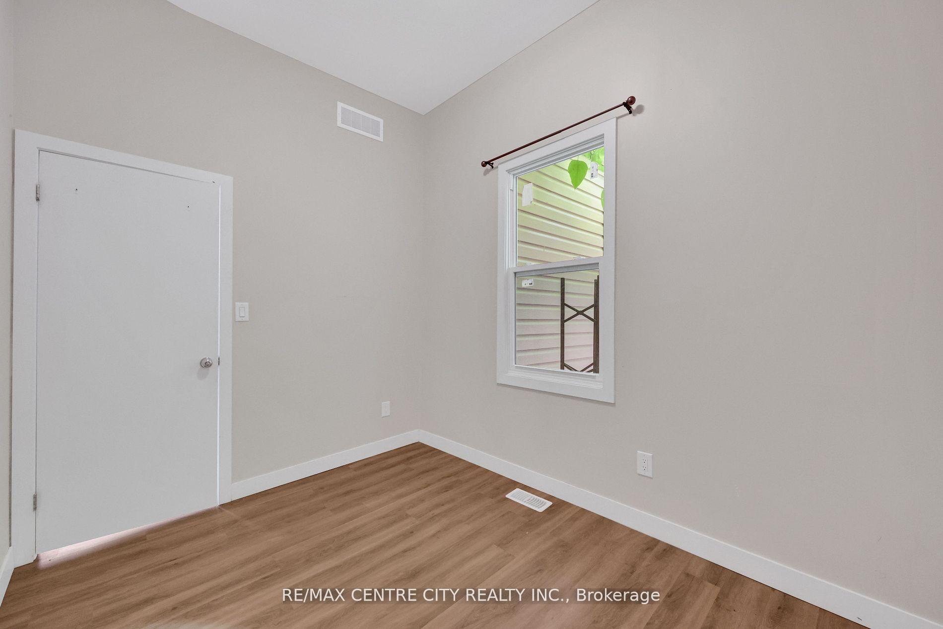 Photo 14 of 101 Hamilton Road, London, East K — HOMEH