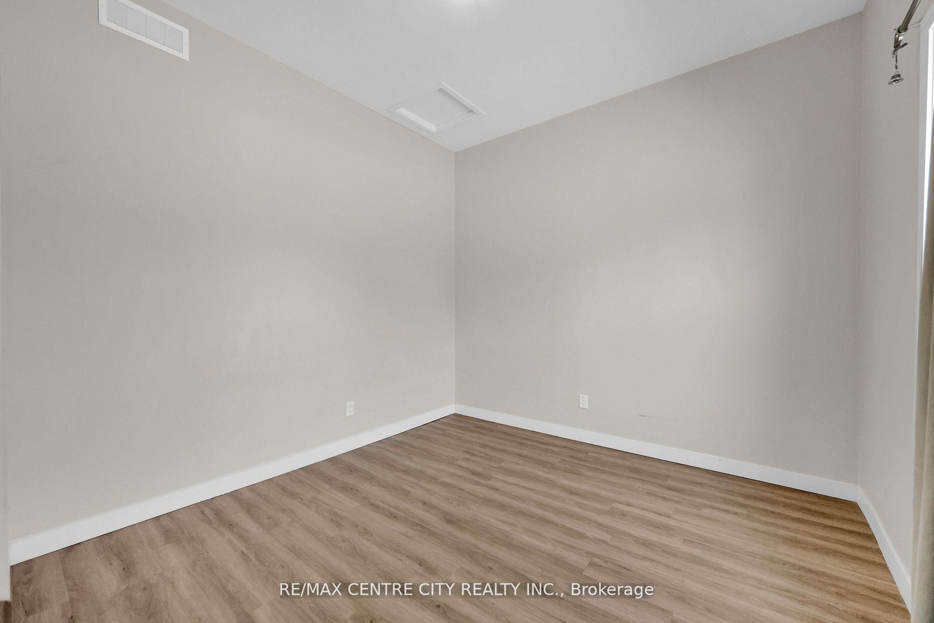 Photo 15 of 101 Hamilton Road, London, East K — HOMEH