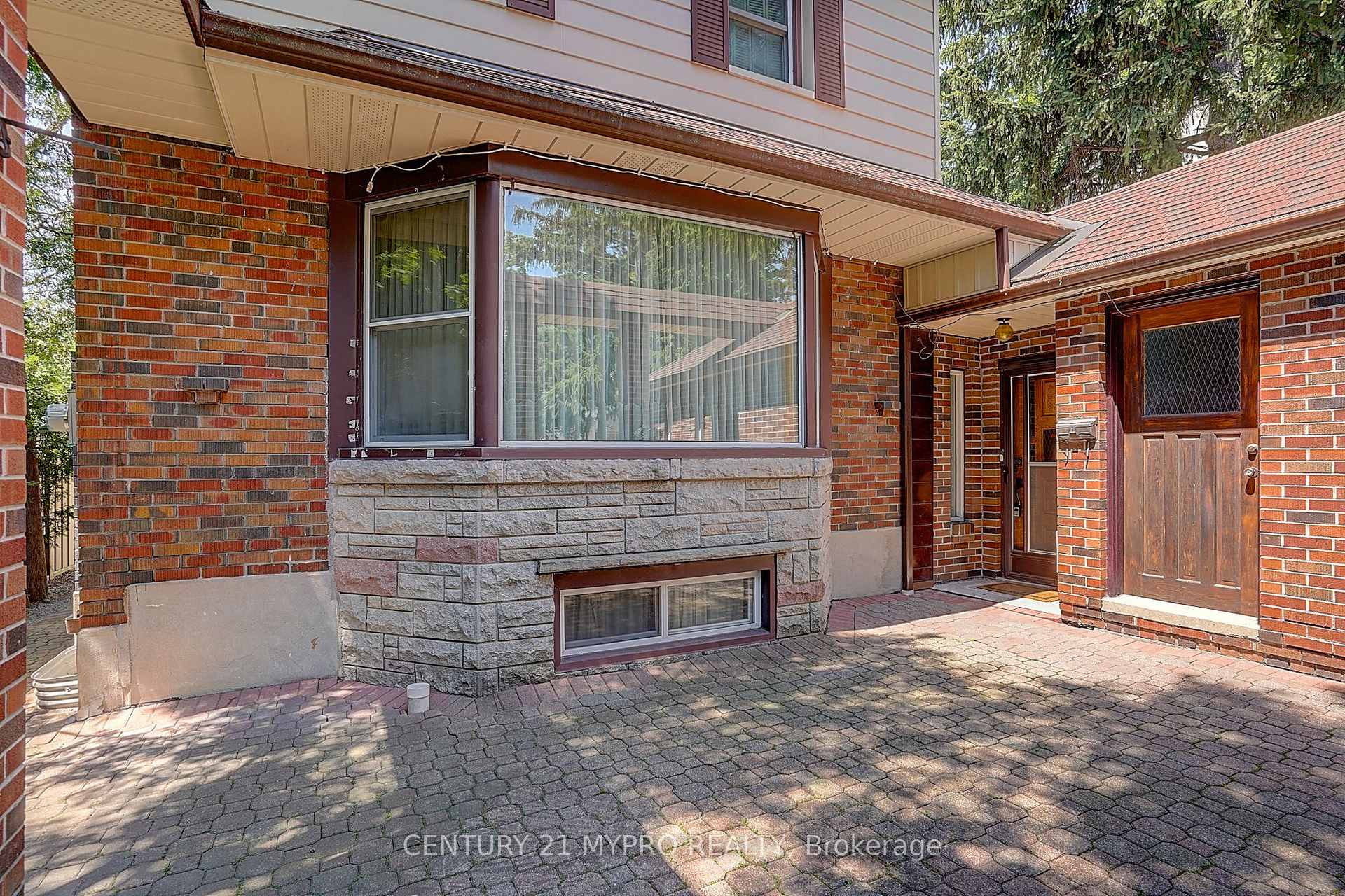 Photo 4 of 80A Rosemount Drive, Scarborough, Ionview — HOMEH