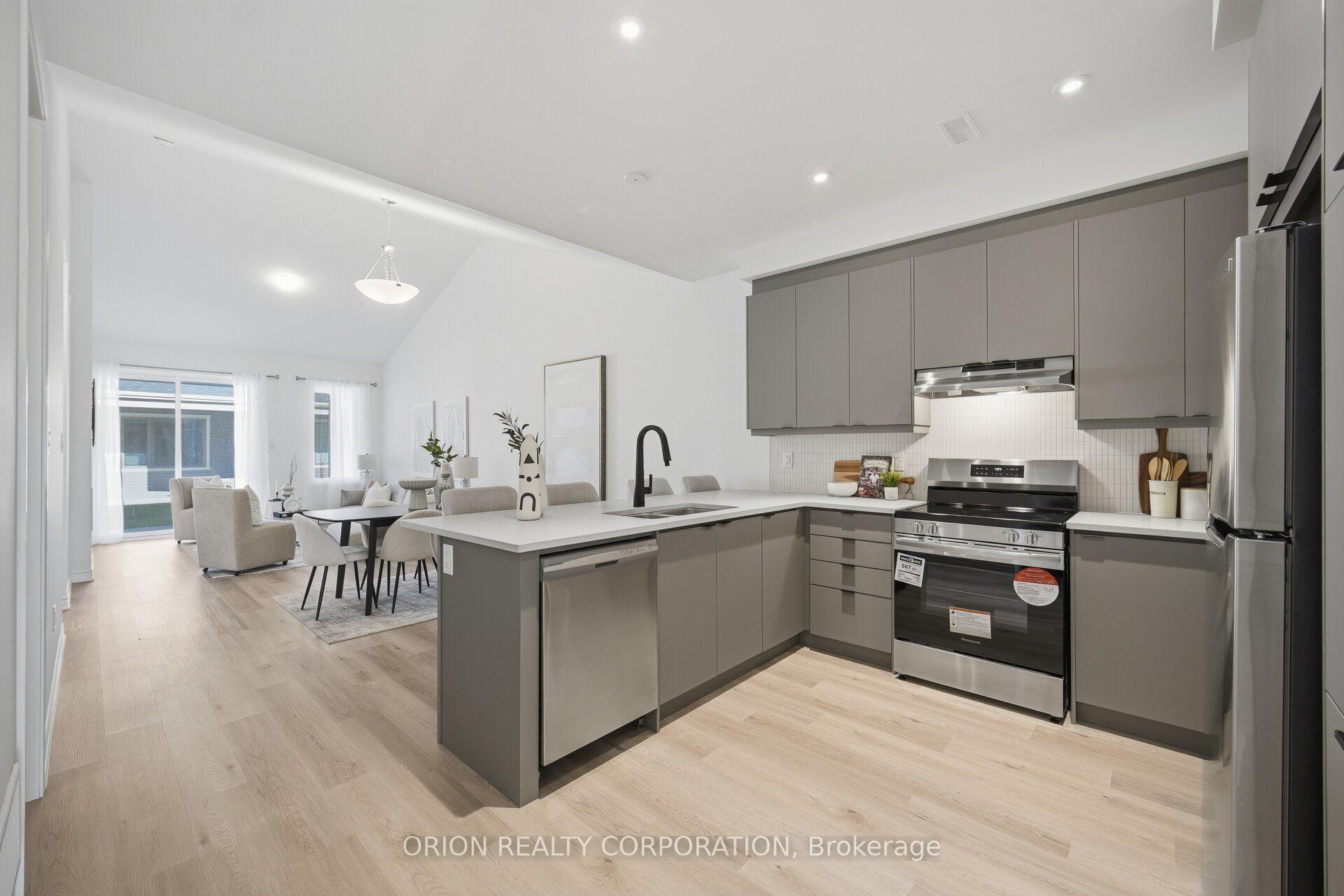 Photo 5 of 718 Keast Place, Innisfil, Rural Innisfil — HOMEH
