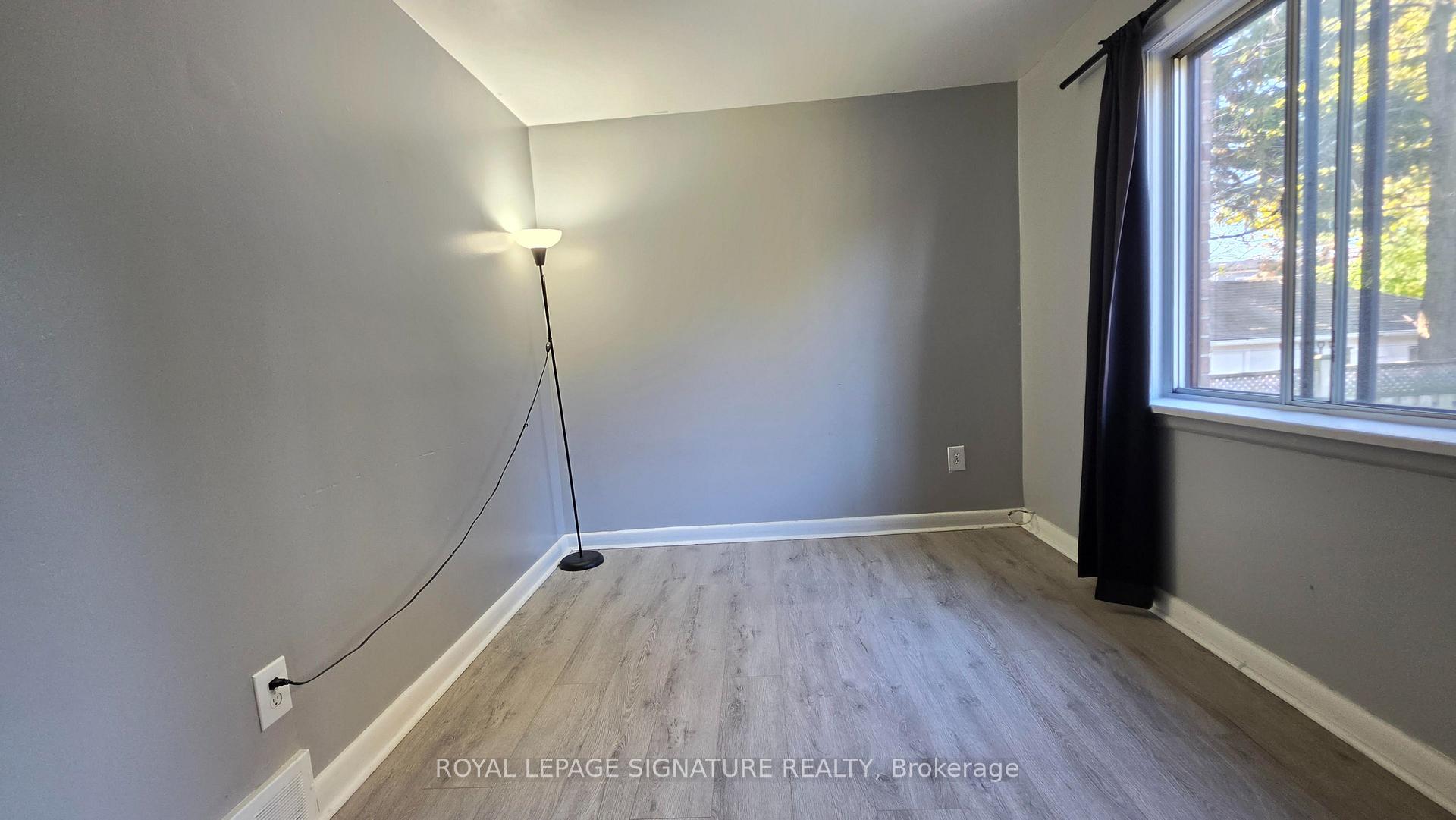 Photo 12 of Unit 3, 34 Nineteenth Street, Etobicoke, New Toronto — HOMEH