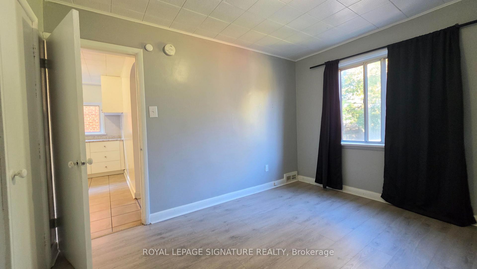 Photo 13 of Unit 3, 34 Nineteenth Street, Etobicoke, New Toronto — HOMEH