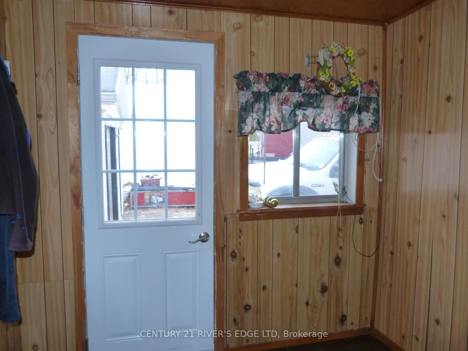 Photo 3 of 24 Brouse Drive, South Dundas, Iroquois — HOMEH