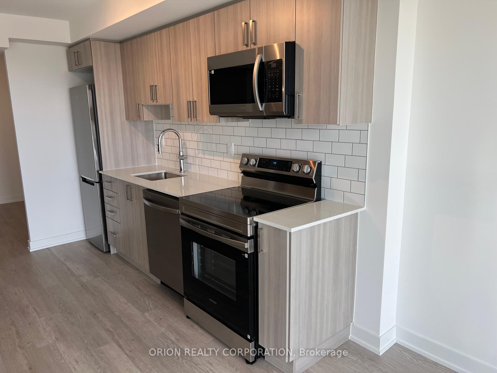 Photo 7 of Unit 1807, 1010 Sandy Beach Road, Pickering, Bay Ridges — HOMEH