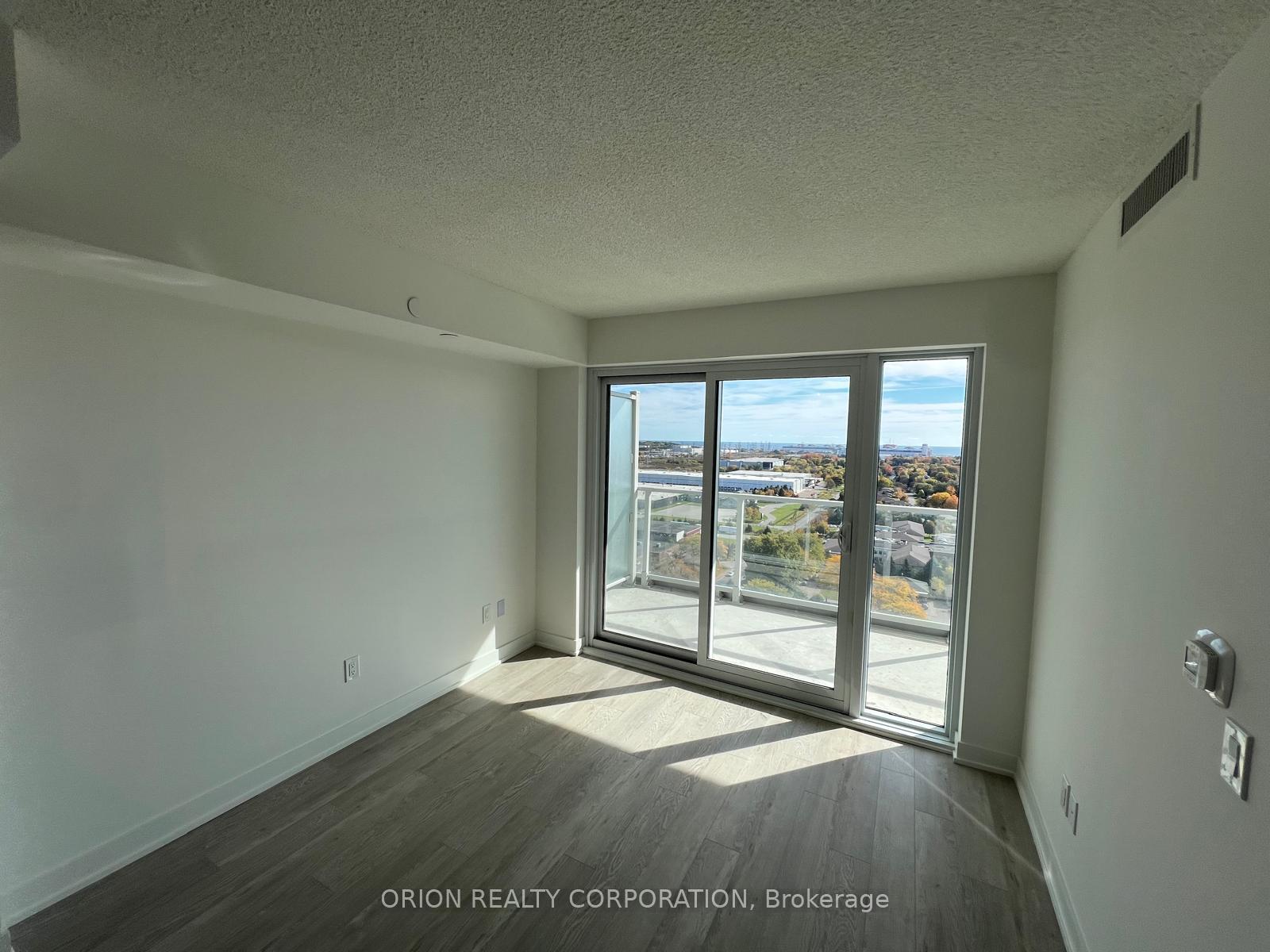 Photo 11 of Unit 1807, 1010 Sandy Beach Road, Pickering, Bay Ridges — HOMEH