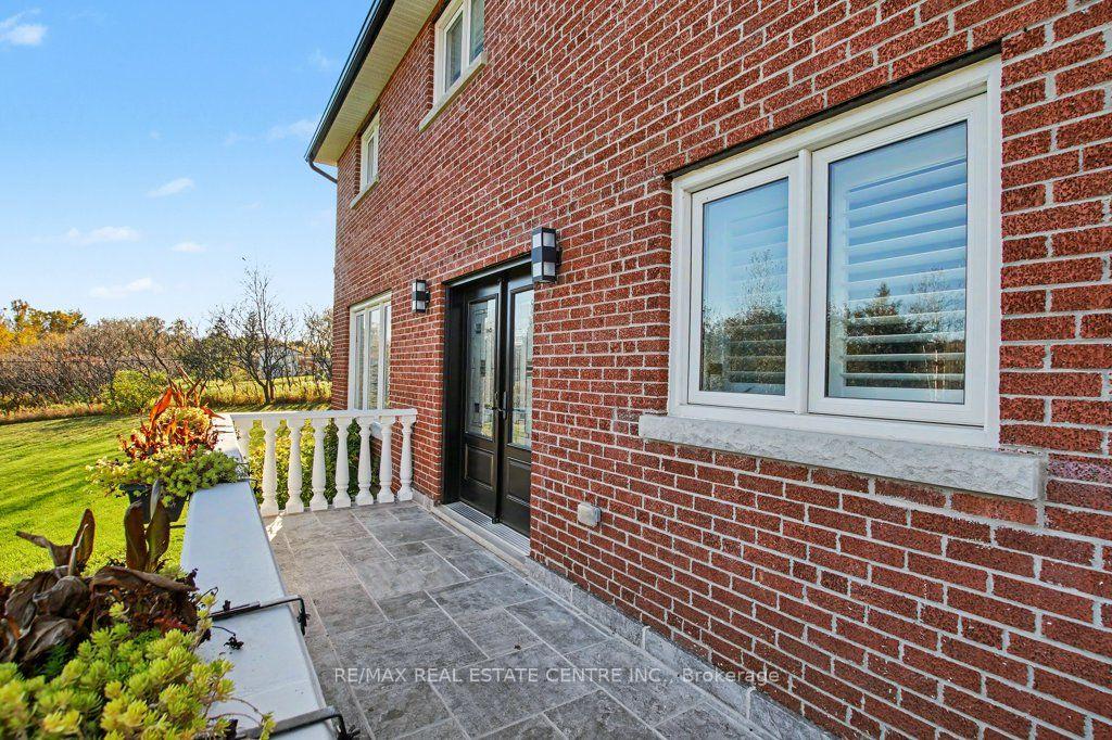 Photo 8 of 2225 Campbellville Side Road, Milton, Rural Milton West — HOMEH
