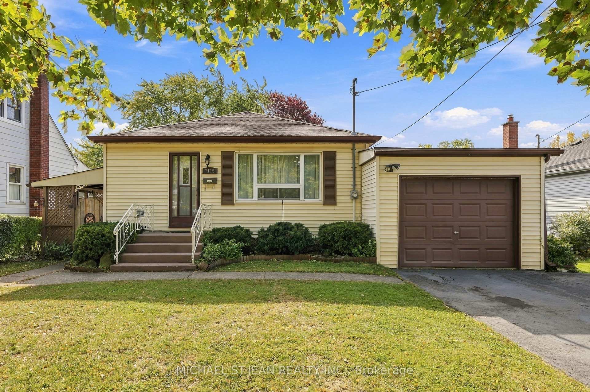 Photo 2 of 7112 Dunn Street, Niagara Falls, Arad/Fallsview — HOMEH