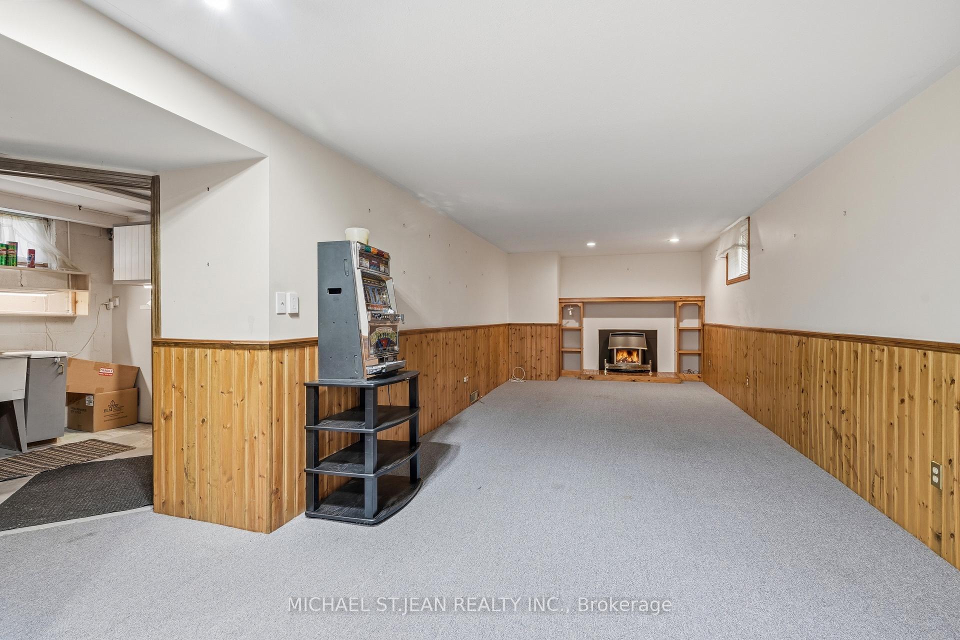 Photo 20 of 7112 Dunn Street, Niagara Falls, Arad/Fallsview — HOMEH