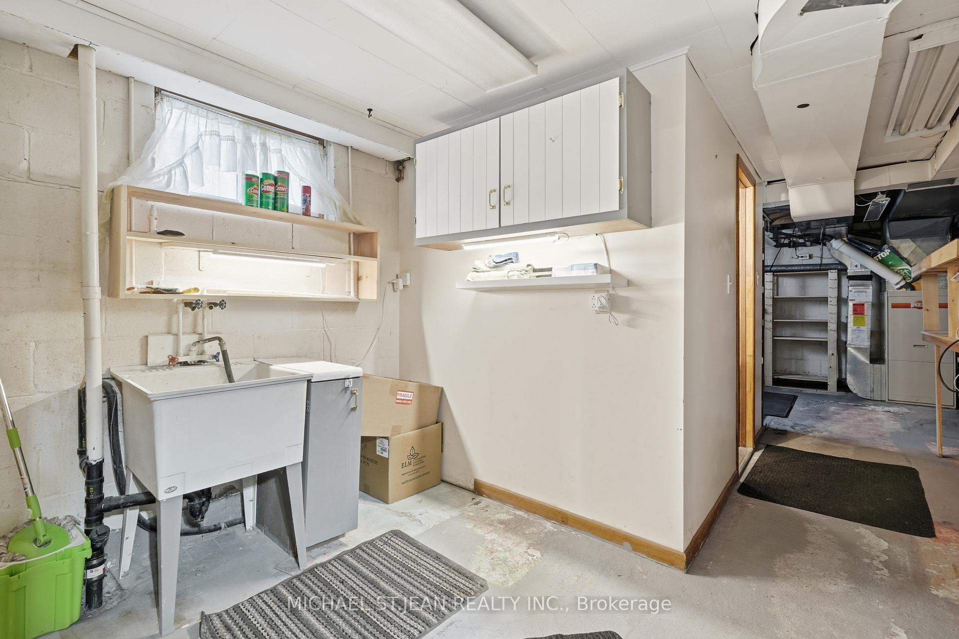 Photo 23 of 7112 Dunn Street, Niagara Falls, Arad/Fallsview — HOMEH