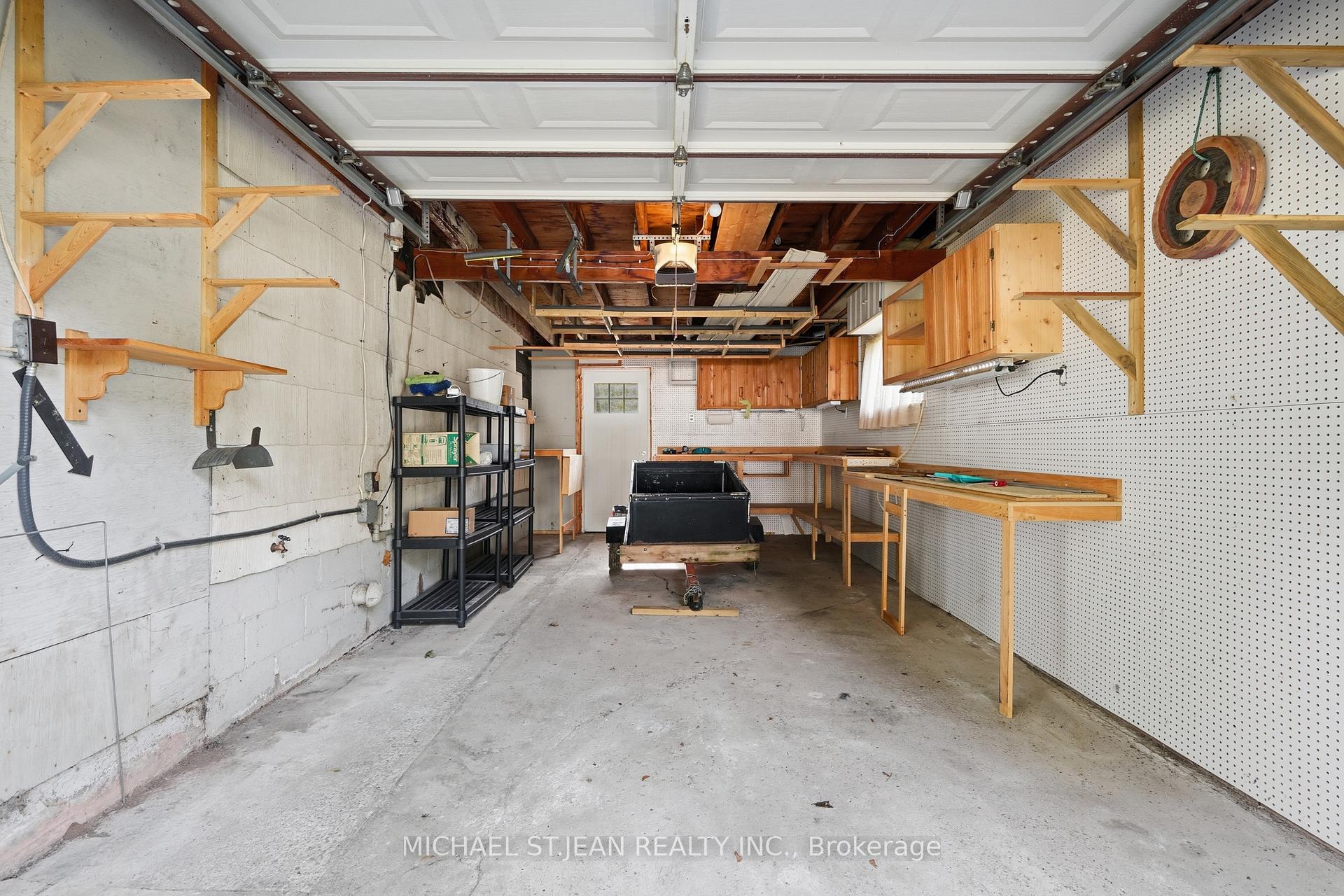 Photo 25 of 7112 Dunn Street, Niagara Falls, Arad/Fallsview — HOMEH
