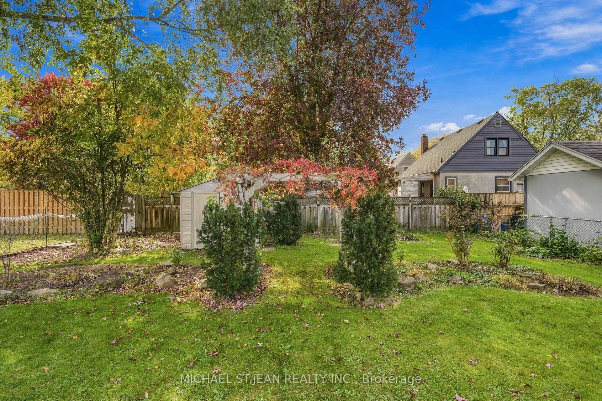 Photo 33 of 7112 Dunn Street, Niagara Falls, Arad/Fallsview — HOMEH