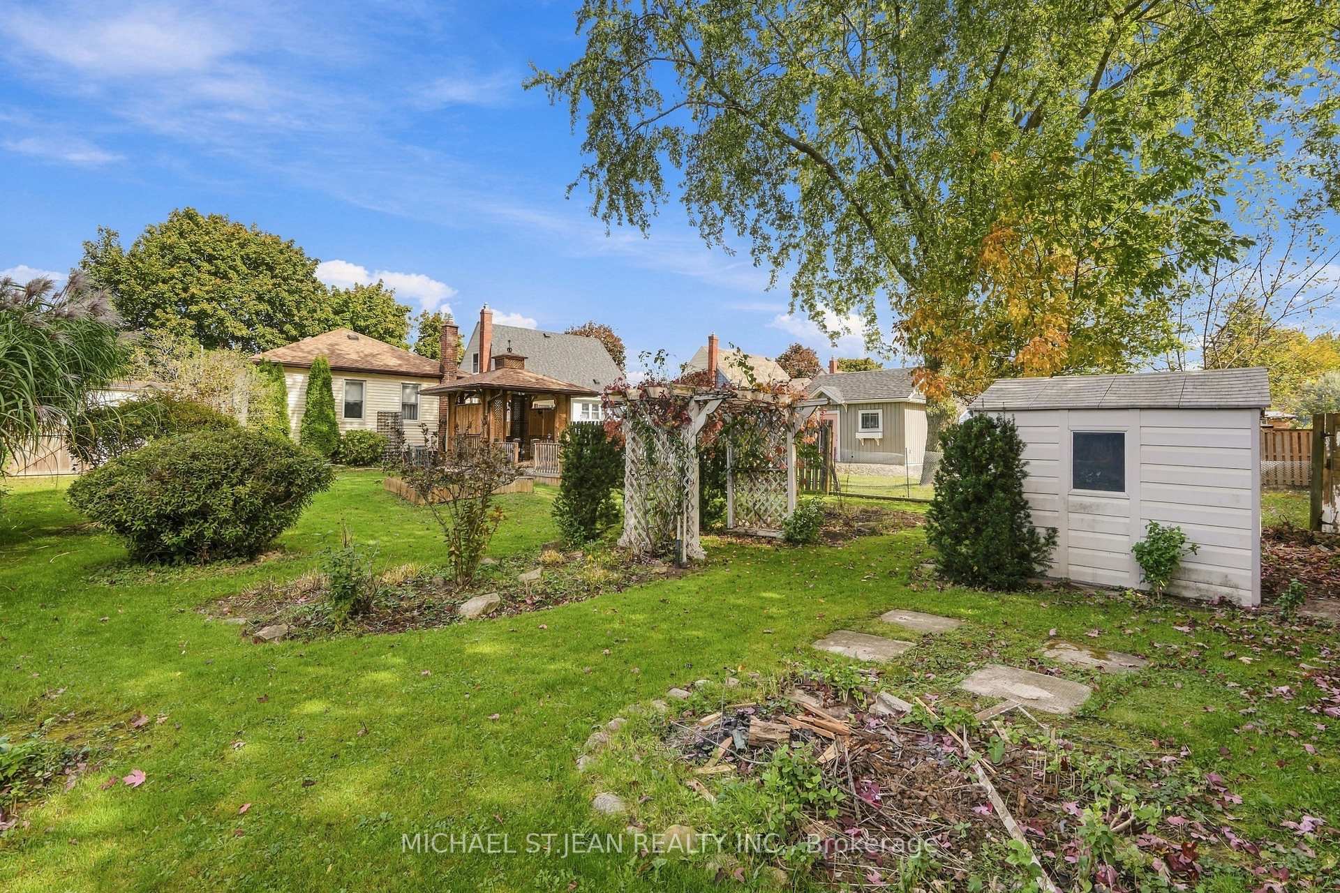 Photo 34 of 7112 Dunn Street, Niagara Falls, Arad/Fallsview — HOMEH