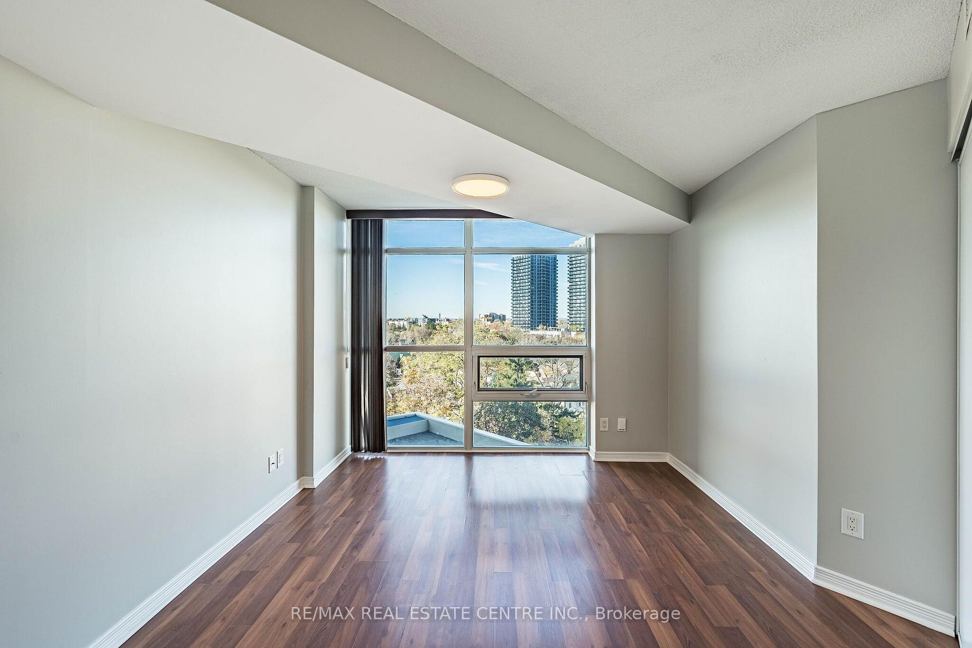 Photo 26 of Unit 901, 9 George Street N, Brampton, Downtown Brampton — HOMEH