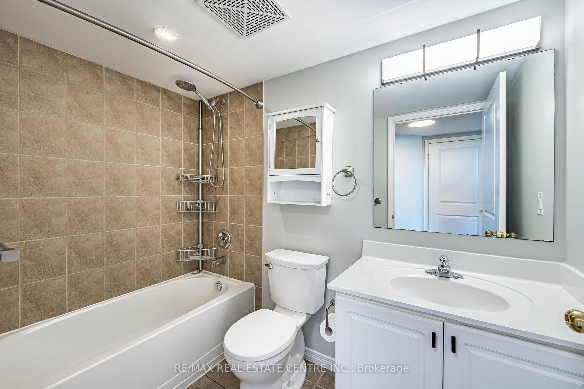 Photo 31 of Unit 901, 9 George Street N, Brampton, Downtown Brampton — HOMEH